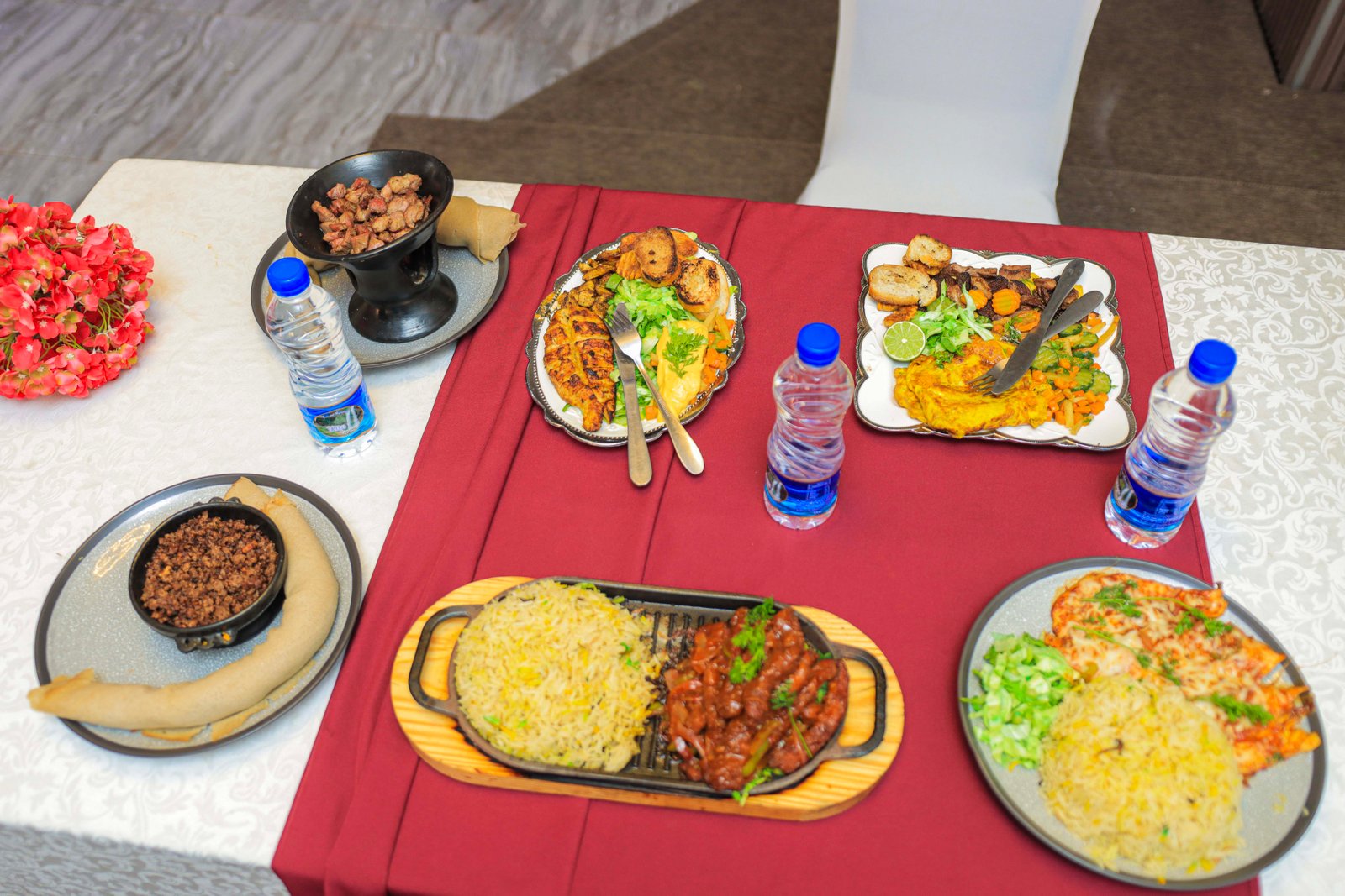 Delivery & In-Room Dining